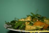 Sałatka meksykańska, czyli sałata z awokado, mango i winegretem
