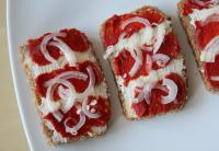 Kanapki z tofu / tofu-fetą i koncentratem