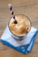Caffe Frappe - zimna grecka kawa z pianką