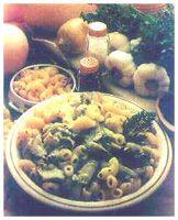 Kolanka z duszonymi karczochami [Maccheroncelli ai carciofi]
