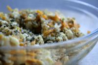 Pasta drożdżowa z marchewką, pietruszką i płatkami owsianymi