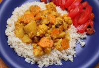 Curry kalafiorowo-ziemniaczano-marchwiowe