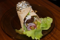 Falafel w tortilli