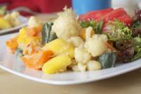 Duszone ziemniaki curry (same lub z warzywami)