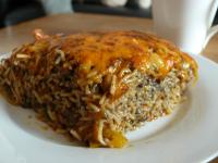 Zapiekanka makaronowa z pieczarkami i papryką