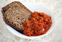 Bigos bez kapusty (pieczarkowo-marchwiowy z ogórkami kiszonymi)