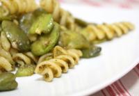 Makaron na zielono - z bobem i pesto