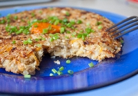 Omlet z płatków owsianych z ziarnami sezamu