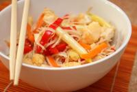 Warzywne Lo Men (Lo Mein) - proste danie orientalne