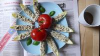 Łódeczki z cykorii napełniane farszem z awokado i twarogu/tofu