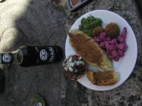 Falafel (arabskie kotleciki z cieciorki) z dodatkiem proszku do pieczenia