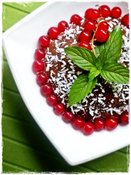 Budyń czekoladowy z awokado i bananów (Raw food, witariański)