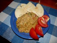 Salata de vinete - sałatka/pasta z pieczonych bakłażanów z zieloną papryką i pomidorami