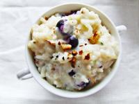 Risotto z winogronami, kozim serem i orzechami