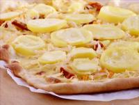 Pizza z kiszoną kapustą i ziemniakami