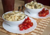 Sałatka ziemniaczana (kartofel salat) z ogórkami kiszonymi i fasolką szparagową
