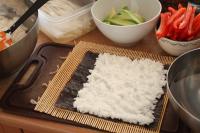 Sushi nasze ulubione - z awokado, marynowaną białą rzodkwią i papryką