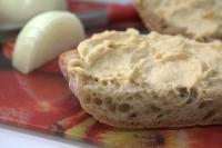 Cebulowy hummus