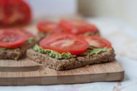 Pyszne Pesto Pietruszkowe, w którym natka pietruszki zupełnie zmienia swoją osobowość