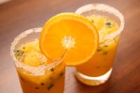 Pomarańczowa lemoniada lodowa