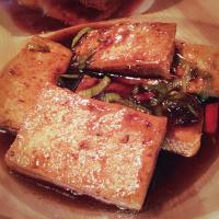 Smażone tofu po koreańsku - w ostrym sosie (lekko słodkim:)