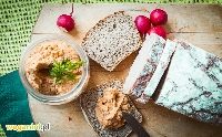Pasta z ciecierzycy i suszonych pomidorów