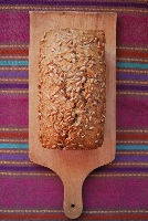 Chleb z ziarenkami