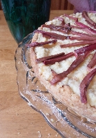 Tarta cytrynowa z kruszonką i karmelizowanym rabarbarem