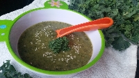 Zupa krem z jarmużu z kaszą jęczmienną